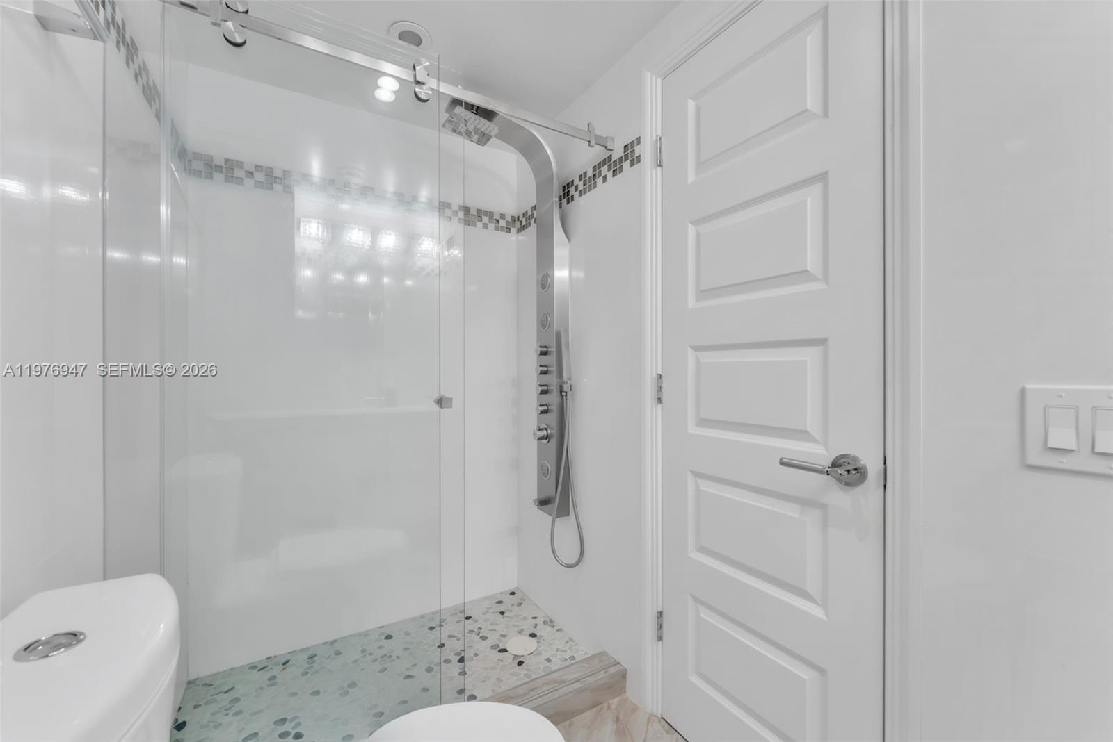 Photo of 1825 Ocean Dr  #1014, Hallandale Beach, Florida, 33009 - 