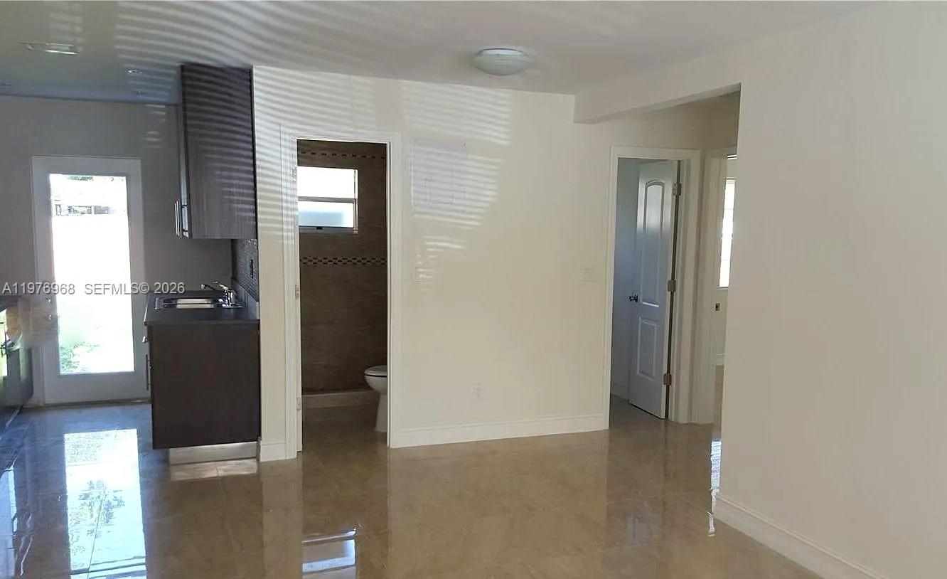   /  1805 кв.футов $ 2026-03-05 0 Фото