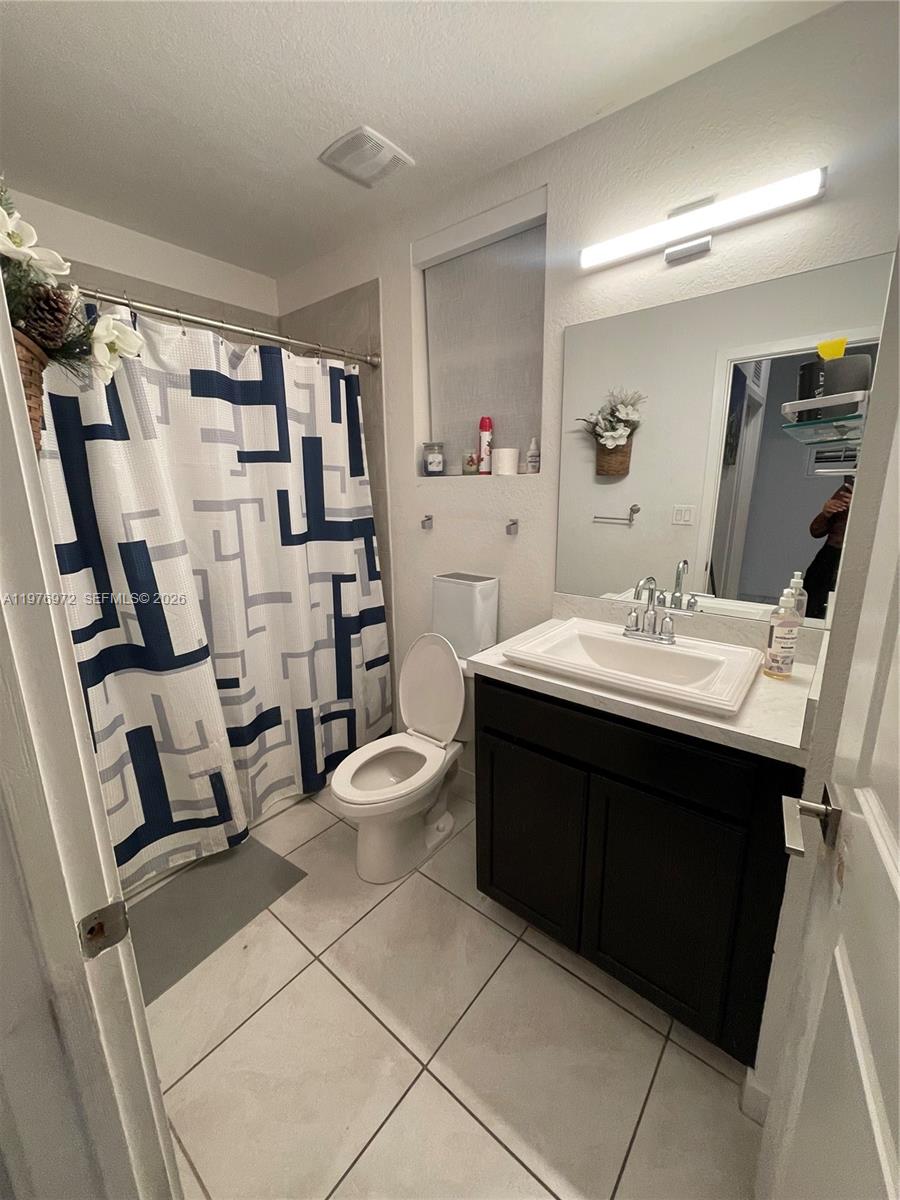 11761 4 / 3 2894 sq. ft. $ 2026-05-05 0 Photo