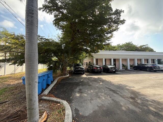 Ver detalles / 5 sq. ft. $ 2026-06-22 0 foto