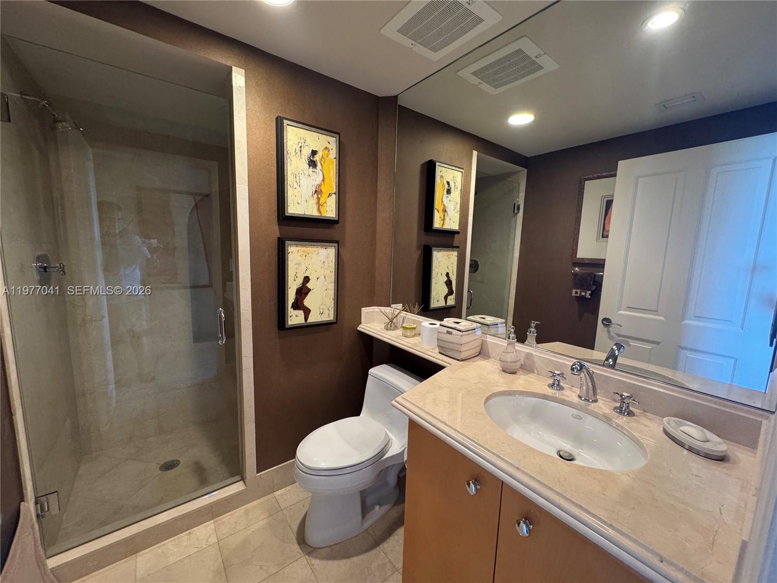 4306 3 / 4 2736 кв.футов $ 2026-03-05 0 Фото