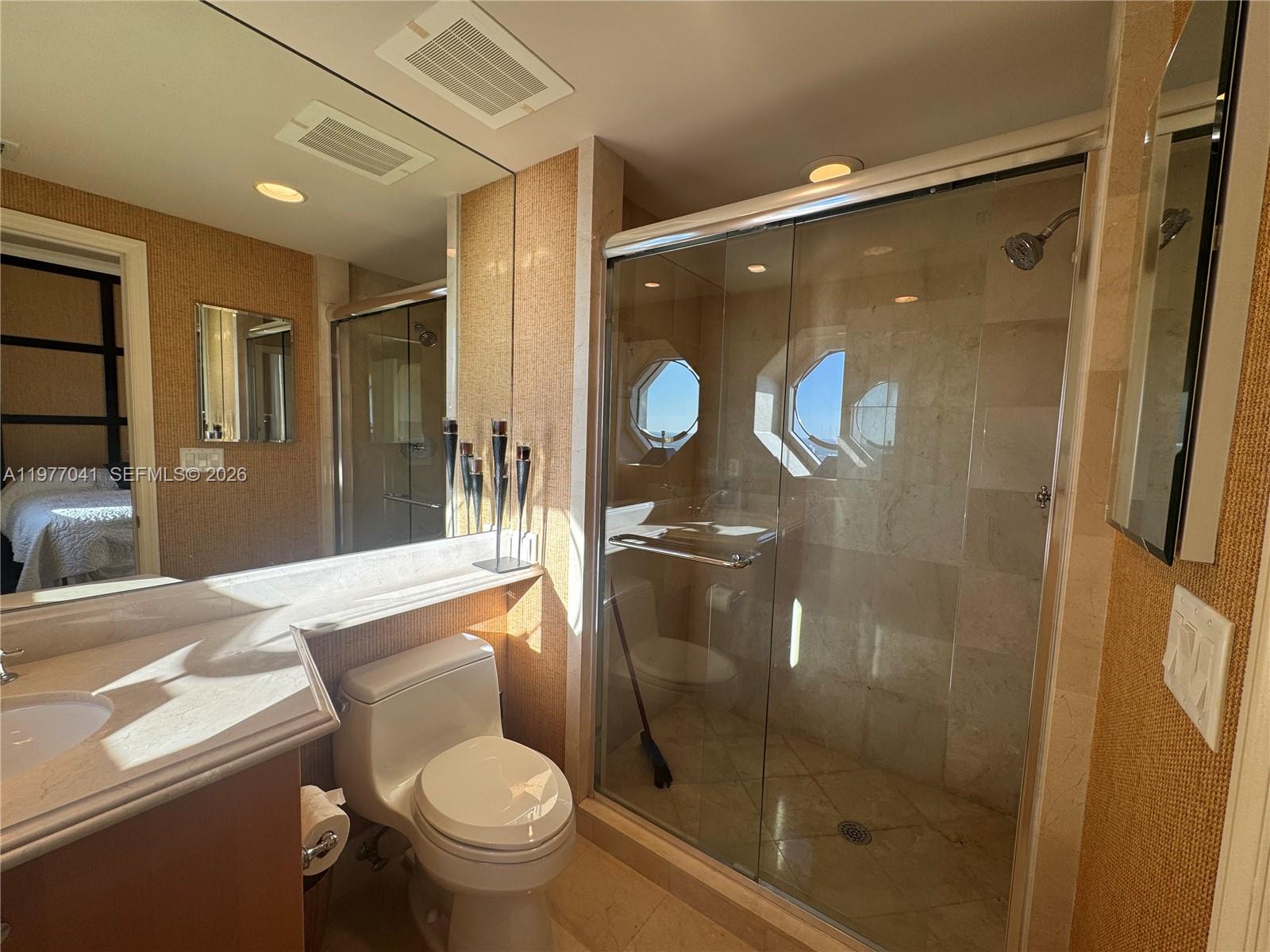 4306 3 / 4 2736 кв.футов $ 2026-03-05 0 Фото