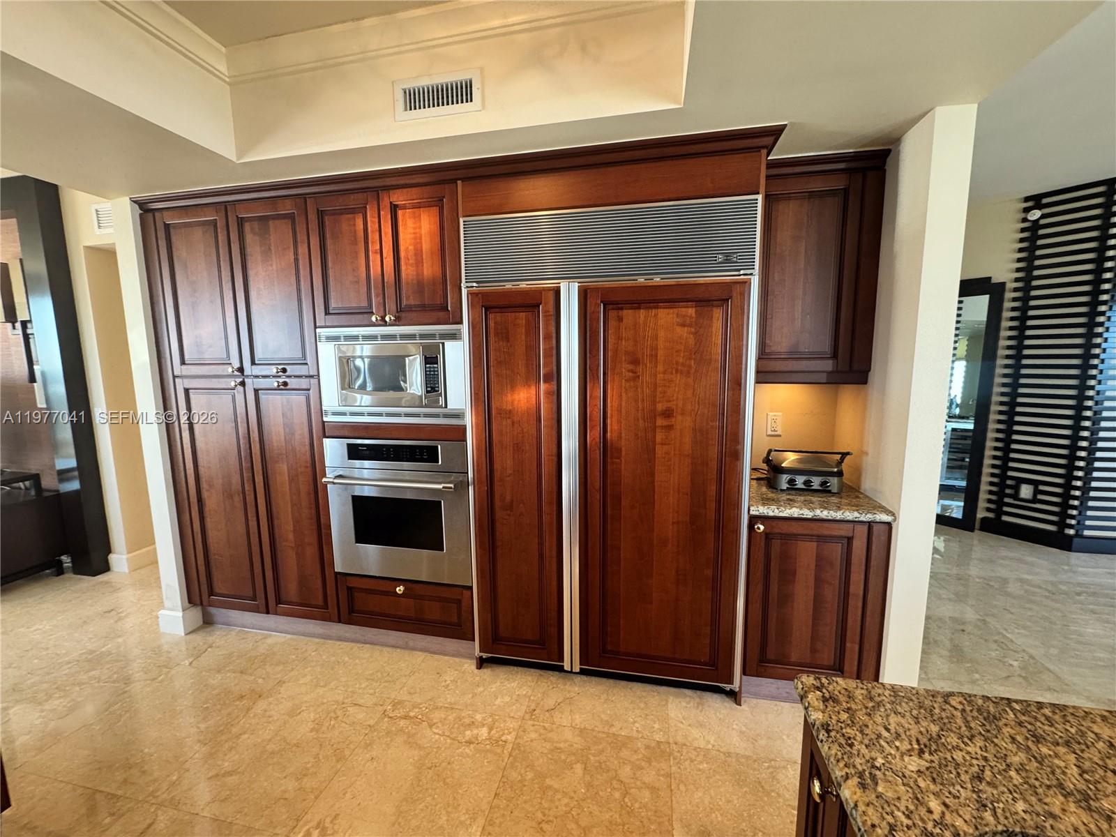 4306 3 / 4 2736 кв.футов $ 2026-03-05 0 Фото