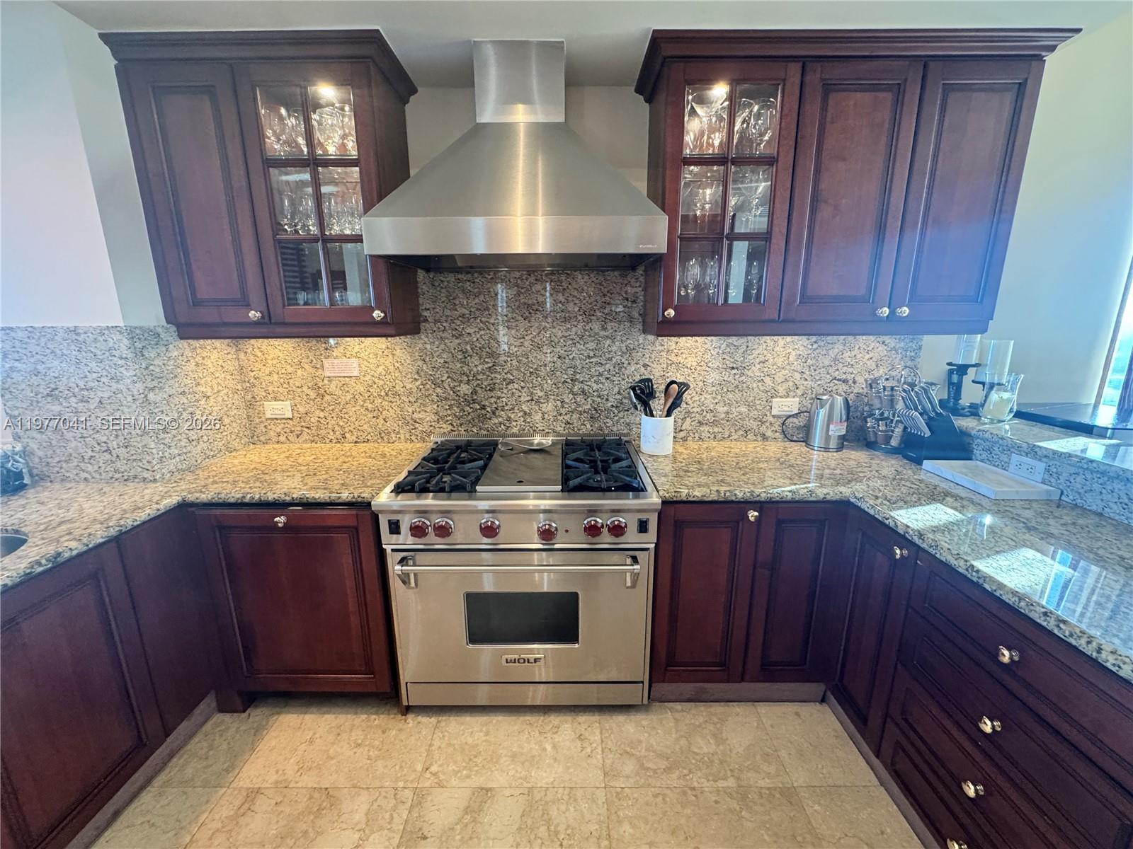 4306 3 / 4 2736 кв.футов $ 2026-03-05 0 Фото