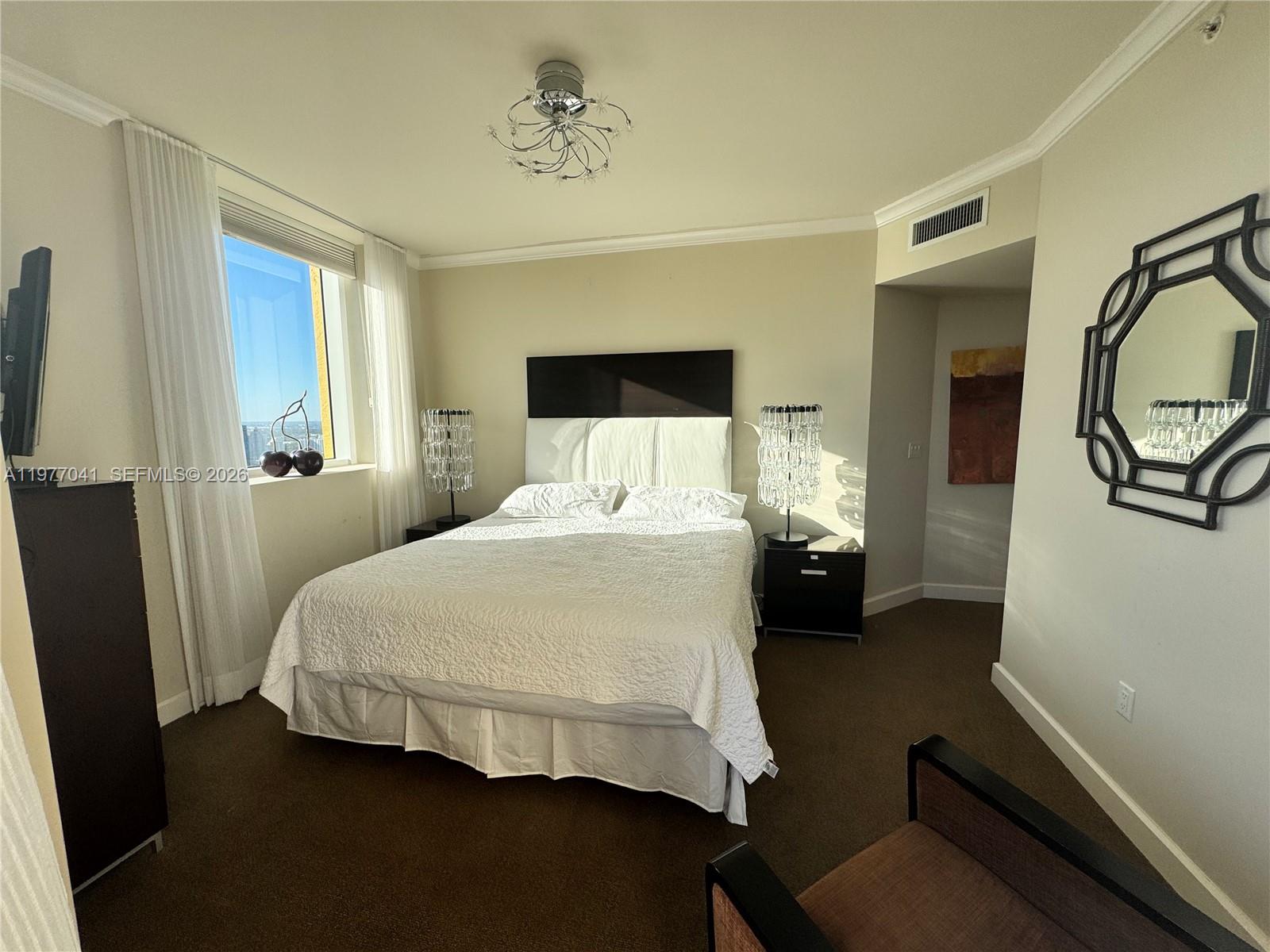 4306 3 / 4 2736 кв.футов $ 2026-03-05 0 Фото