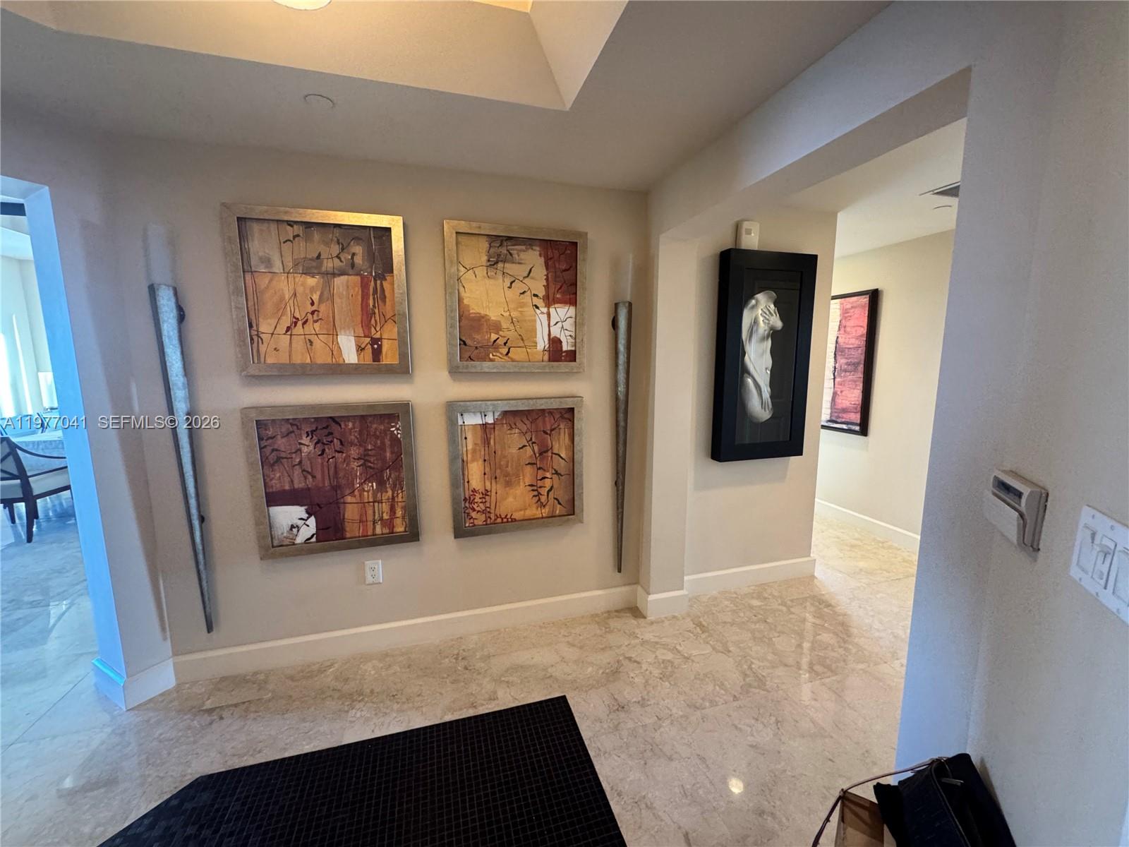 4306 3 / 4 2736 кв.футов $ 2026-03-05 0 Фото