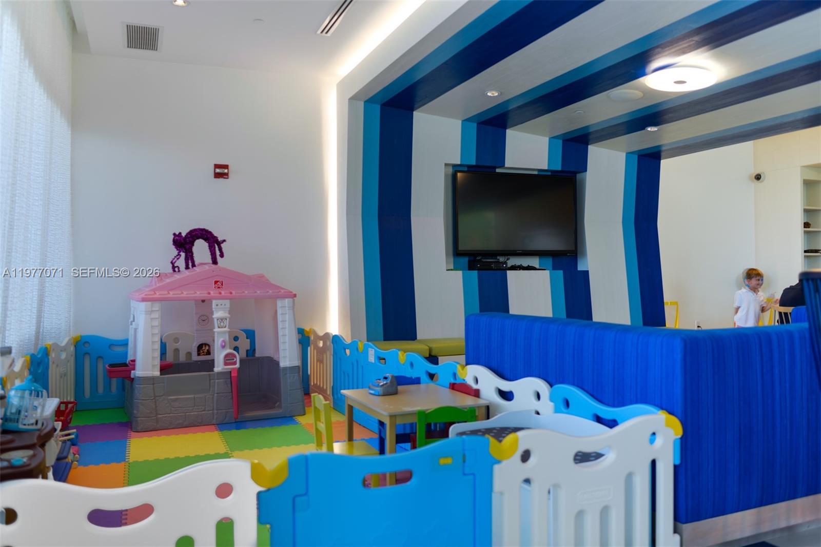 Photo of 3951 Ocean Dr  #402, Hollywood, Florida, 33019 - 