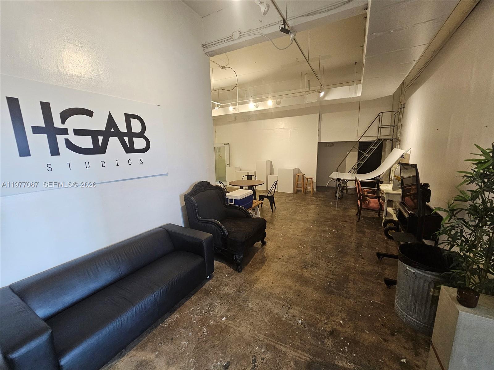 1-3  /   sq. ft. $ 2026-03-05 0 Photo