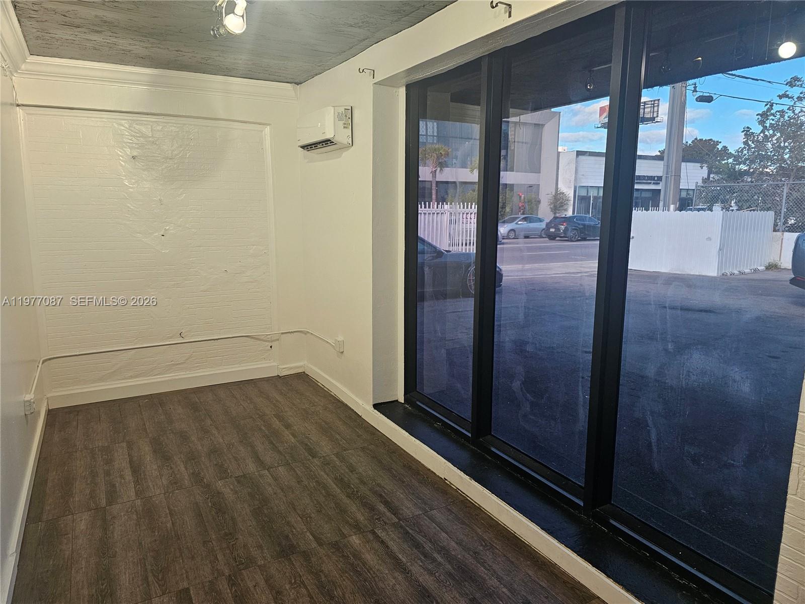 1-3  /   sq. ft. $ 2026-03-05 0 Photo