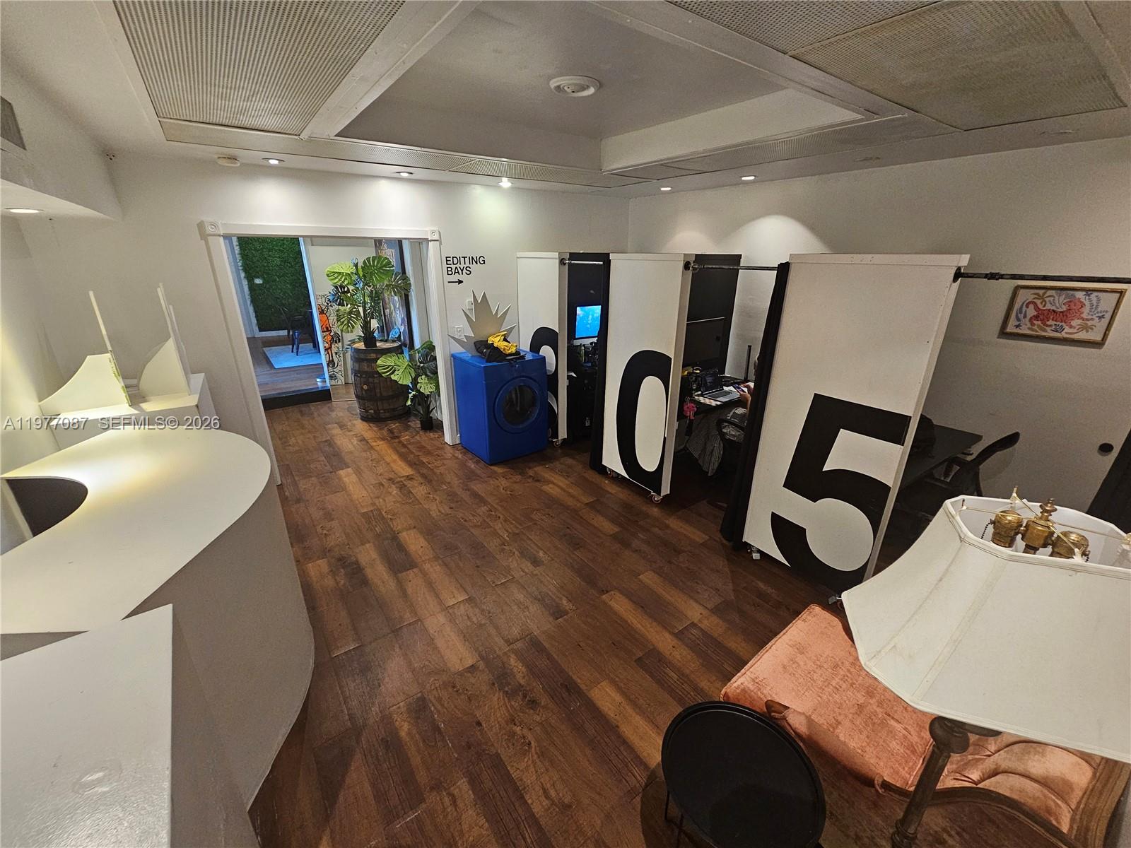 1-3  /   sq. ft. $ 2026-03-05 0 Photo