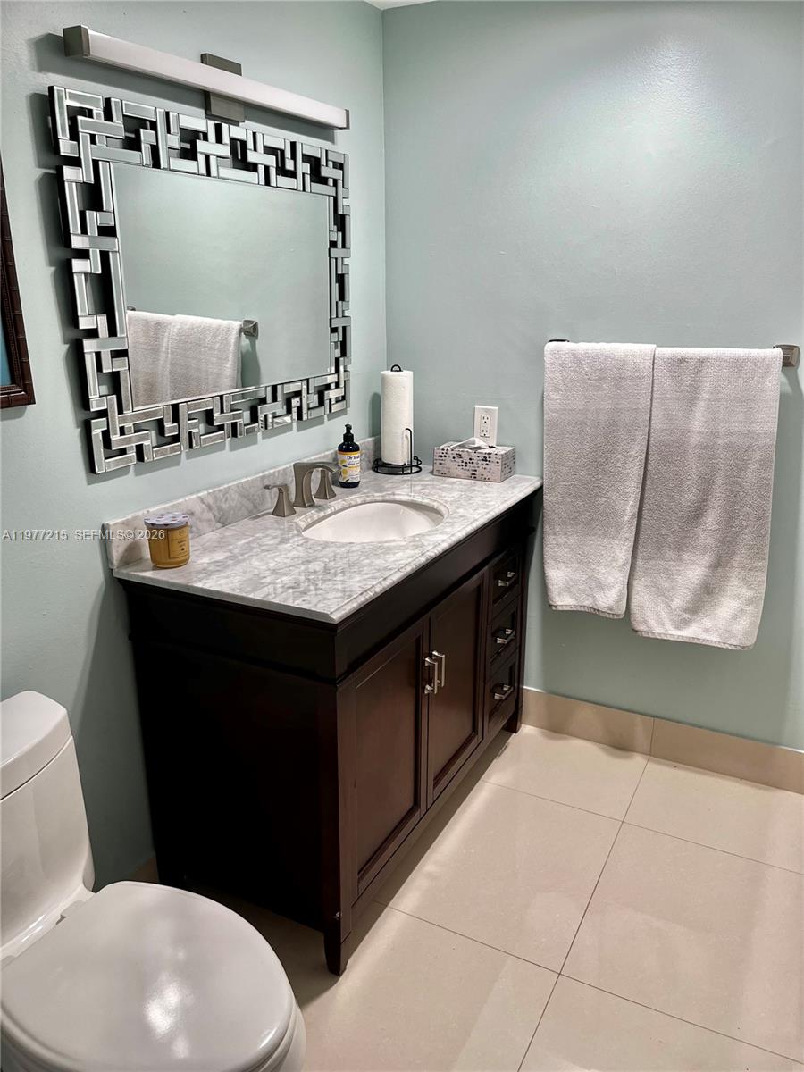 1014 1 / 2 844 sq. ft. $ 2026-03-05 0 foto