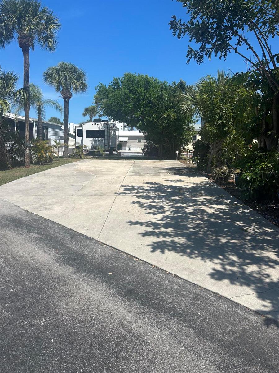   / 0  sq. ft. $ 2026-05-18 0 foto