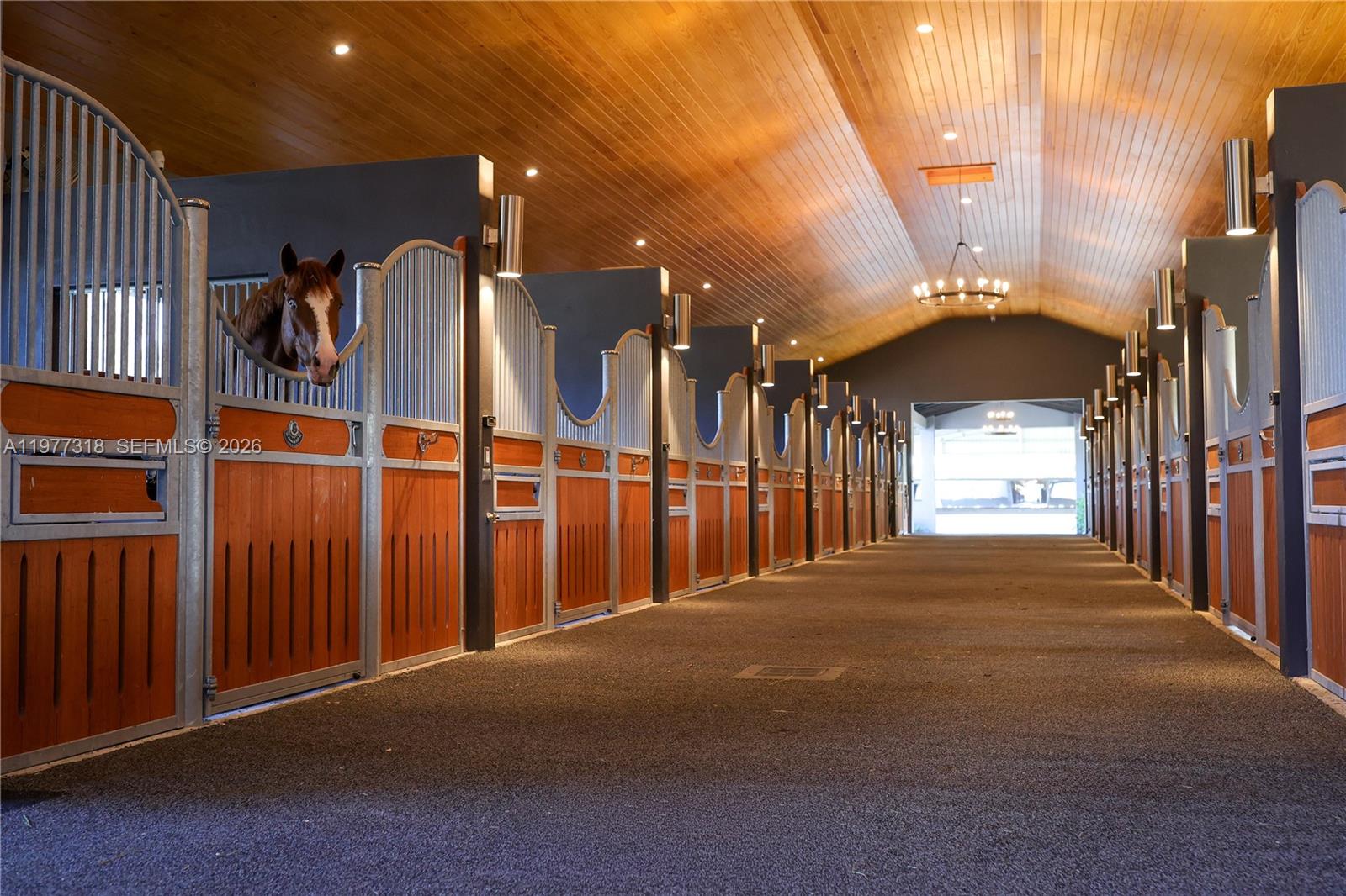   /   кв.футов $ 2026-03-05 0 Фото