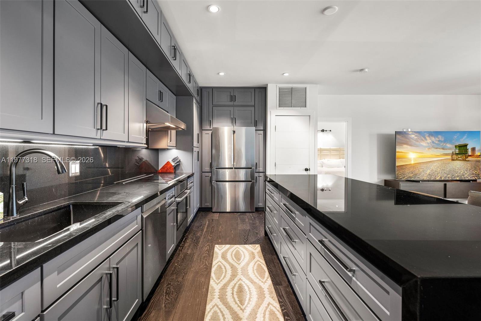   /   кв.футов $ 2026-03-05 0 Фото