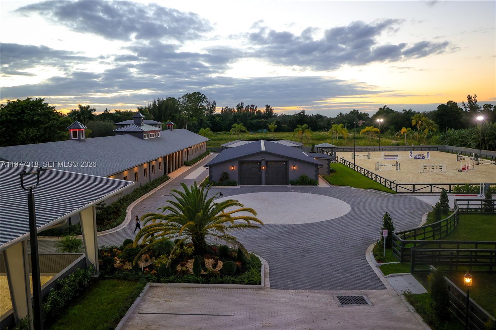   /   кв.футов $ 2026-03-05 0 Фото