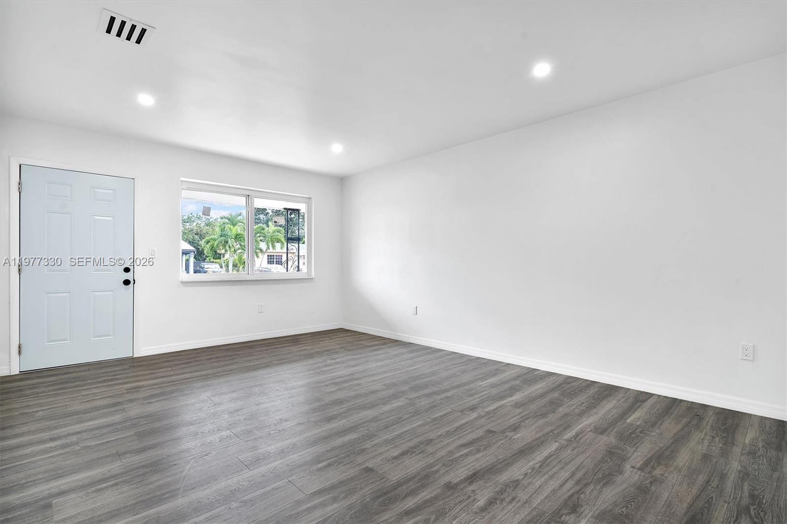   /  2355 sq. ft. $ 2026-03-05 0 foto