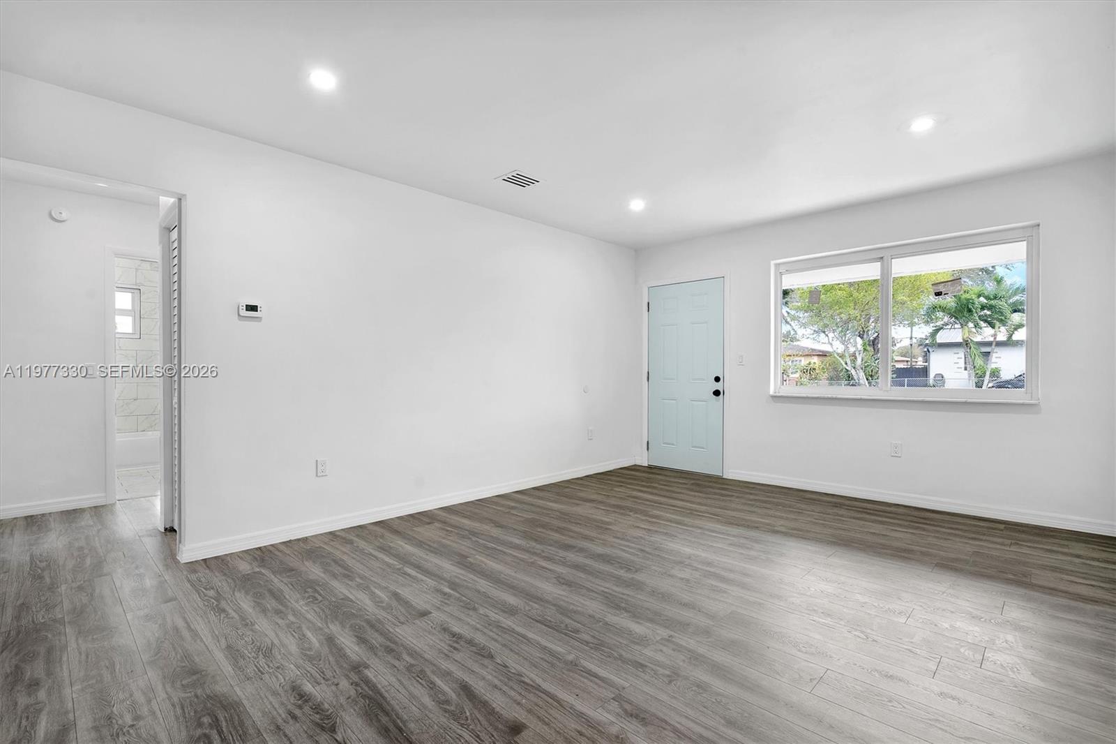   /  2355 sq. ft. $ 2026-03-05 0 foto