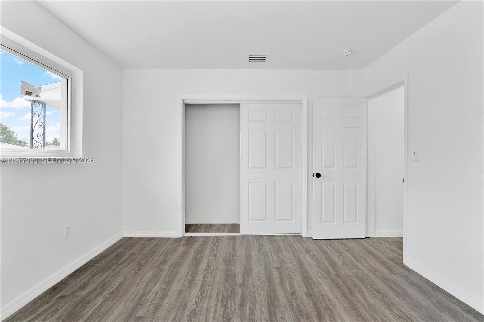   /  2355 sq. ft. $ 2026-03-05 0 foto