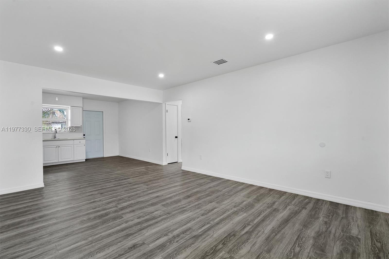   /  2355 sq. ft. $ 2026-03-05 0 foto