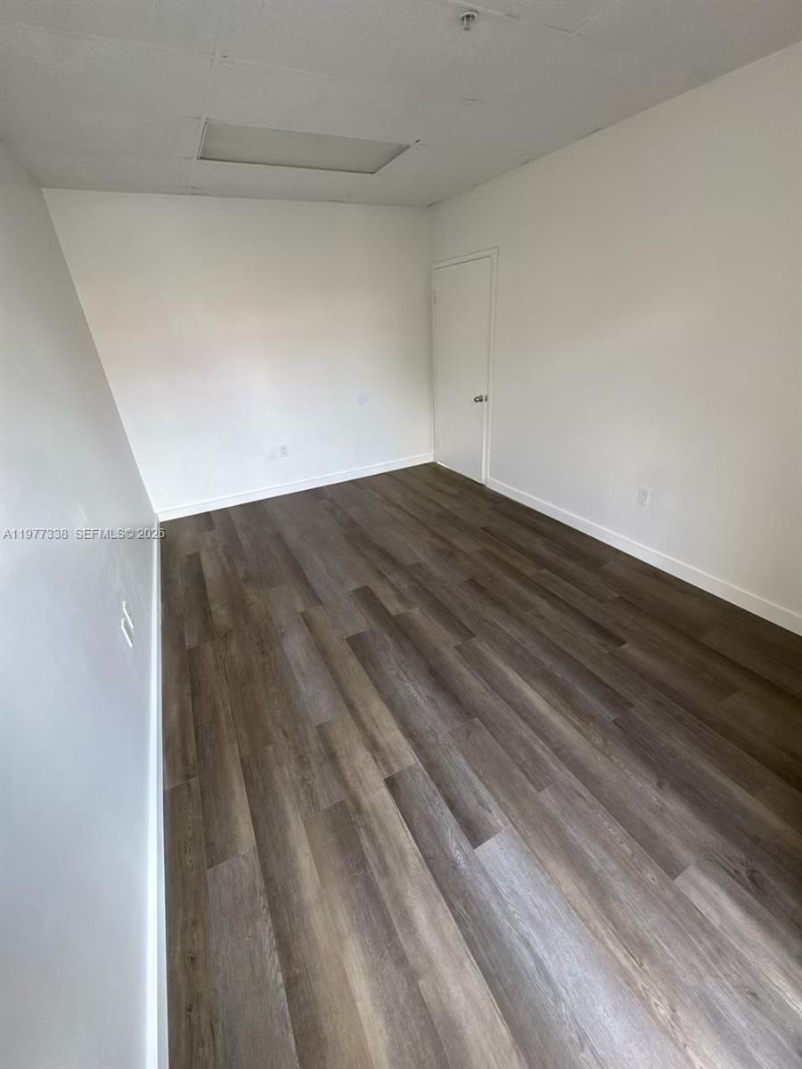   /   sq. ft. $ 2026-03-05 0 foto