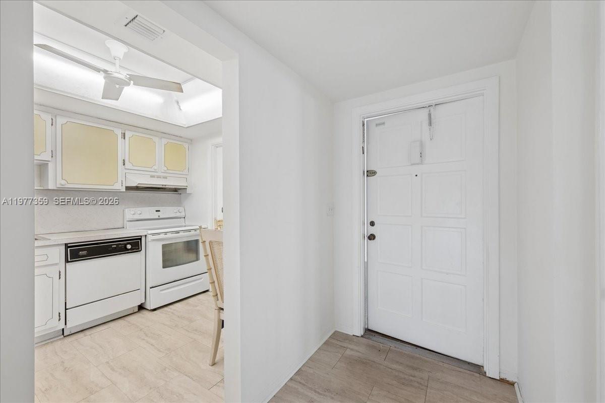 315 1 / 1 775 кв.футов $ 2026-03-05 0 Фото