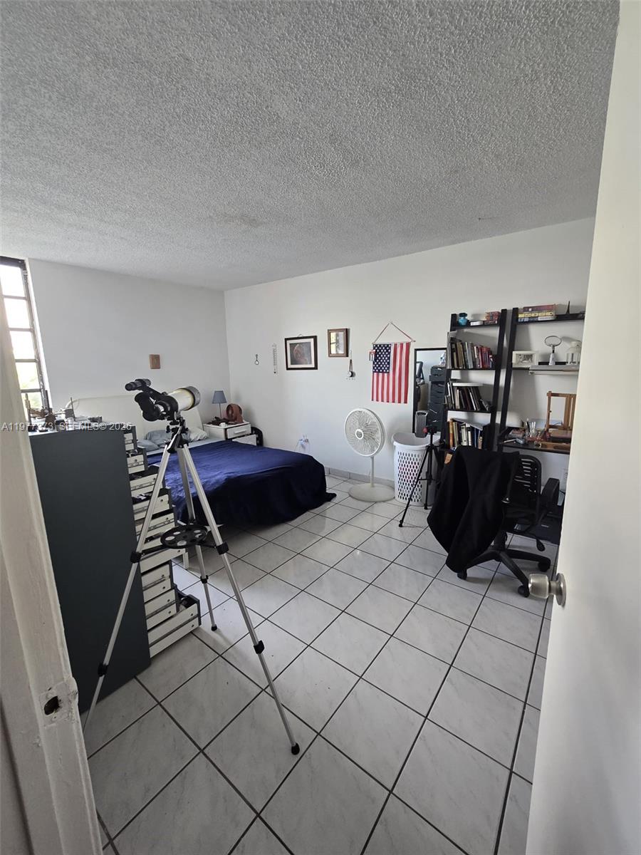 111  /   sq. ft. $ 2026-03-05 0 foto