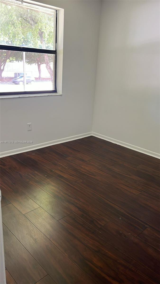 111  /   sq. ft. $ 2026-03-05 0 foto