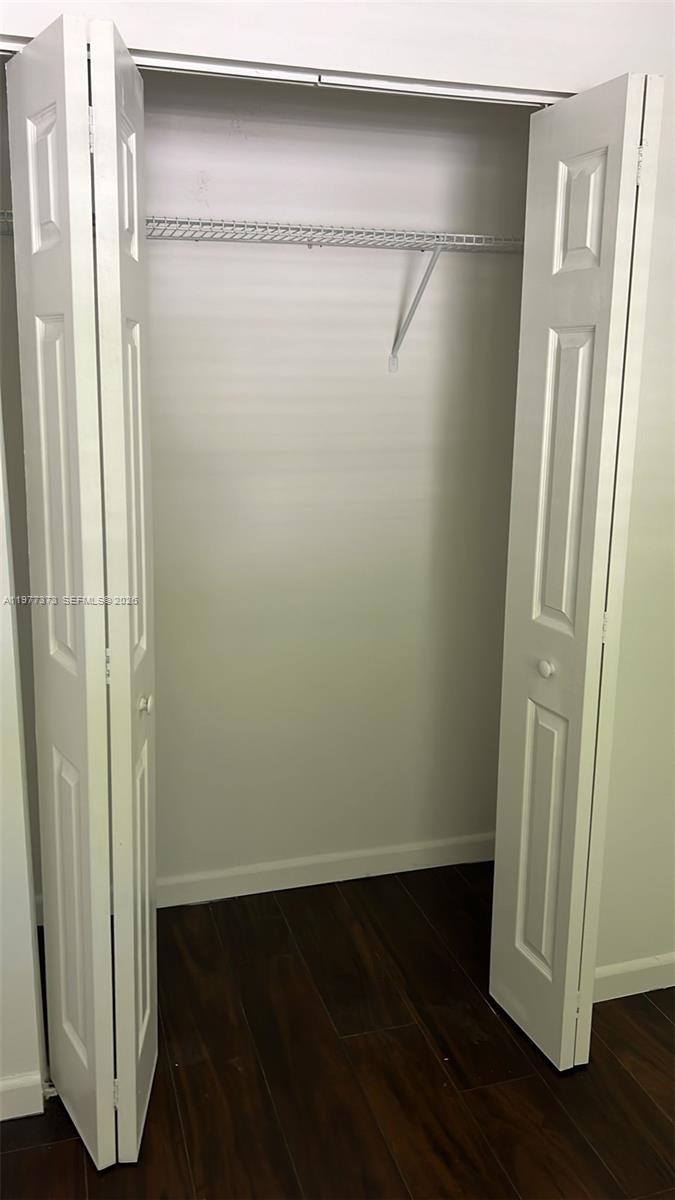 111  /   sq. ft. $ 2026-03-05 0 foto