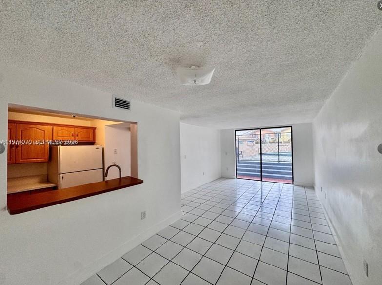 111  /   sq. ft. $ 2026-03-05 0 foto