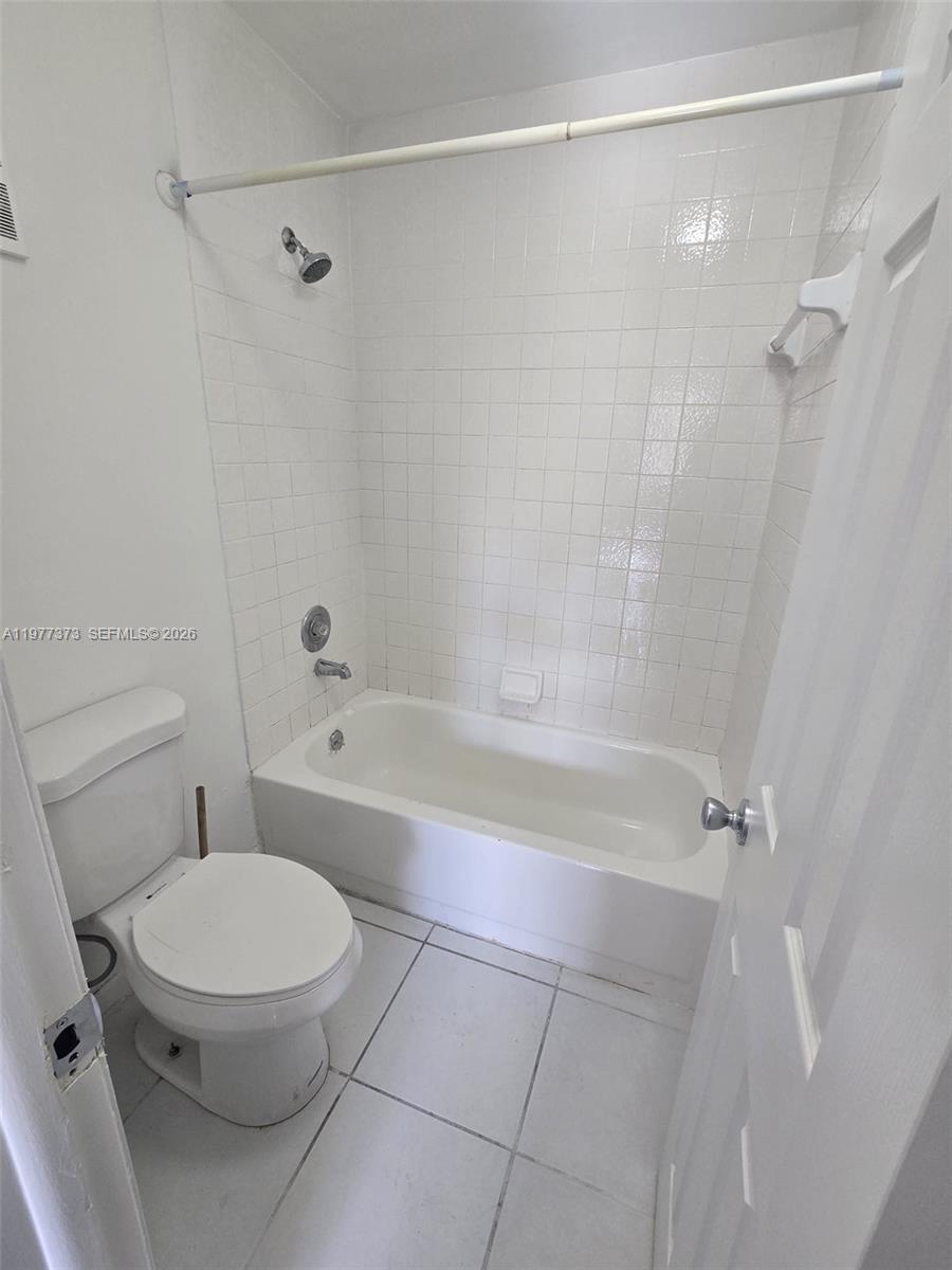 111  /   sq. ft. $ 2026-03-05 0 foto