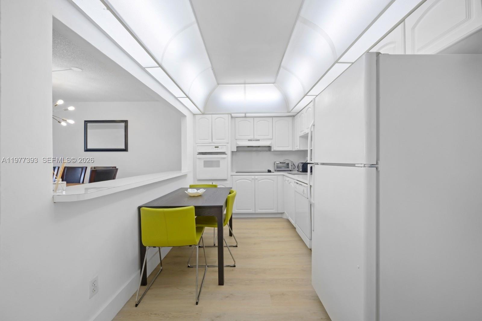 Photo of 19370 Collins Ave  #422, Sunny Isles Beach, Florida, 33160 - 