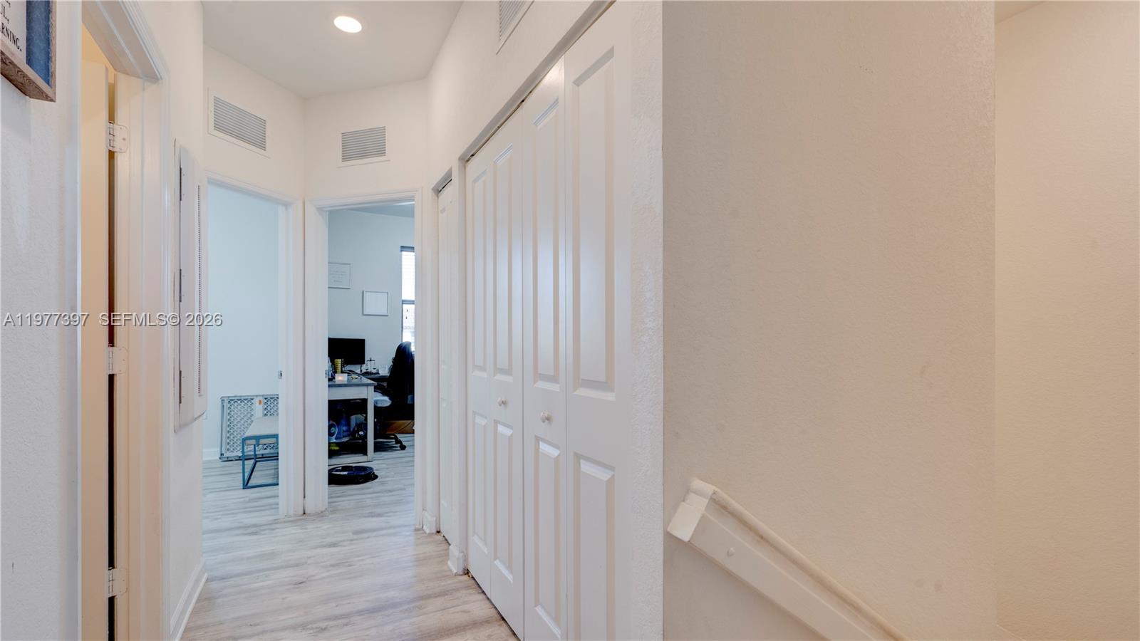 11238 3 / 3 1335 sq. ft. $ 2026-03-05 0 Photo