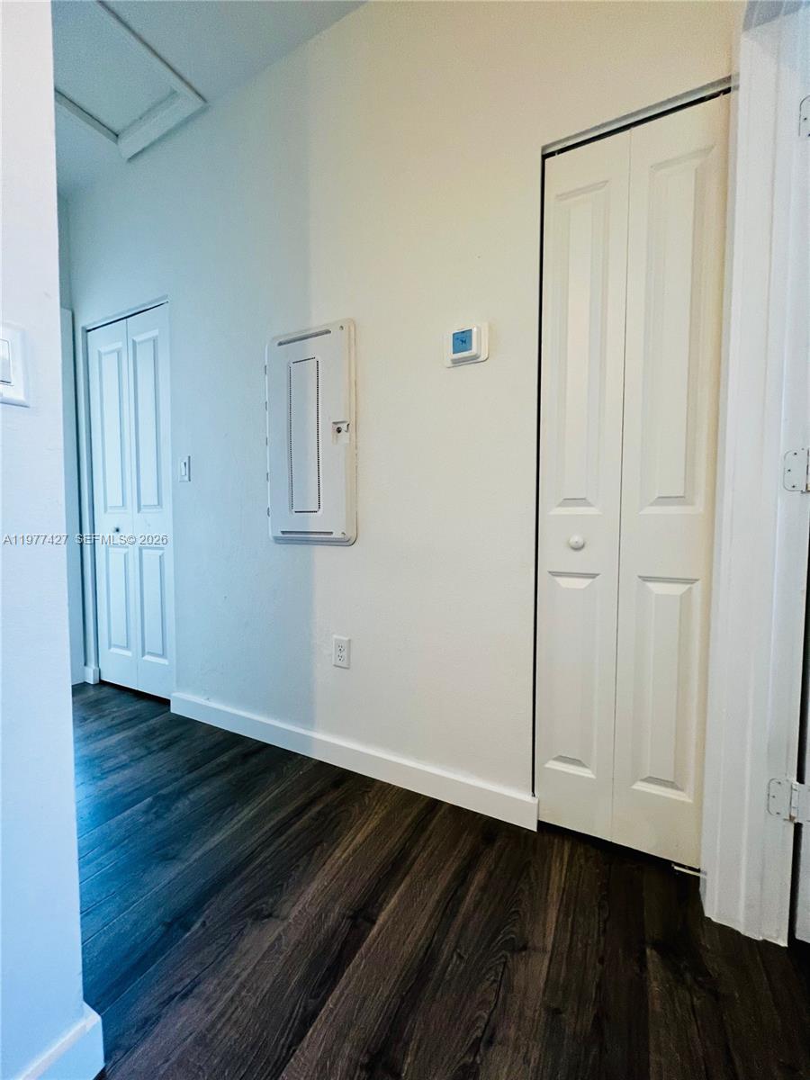 11715 3 / 3 1328 кв.футов $ 2026-03-05 0 Фото