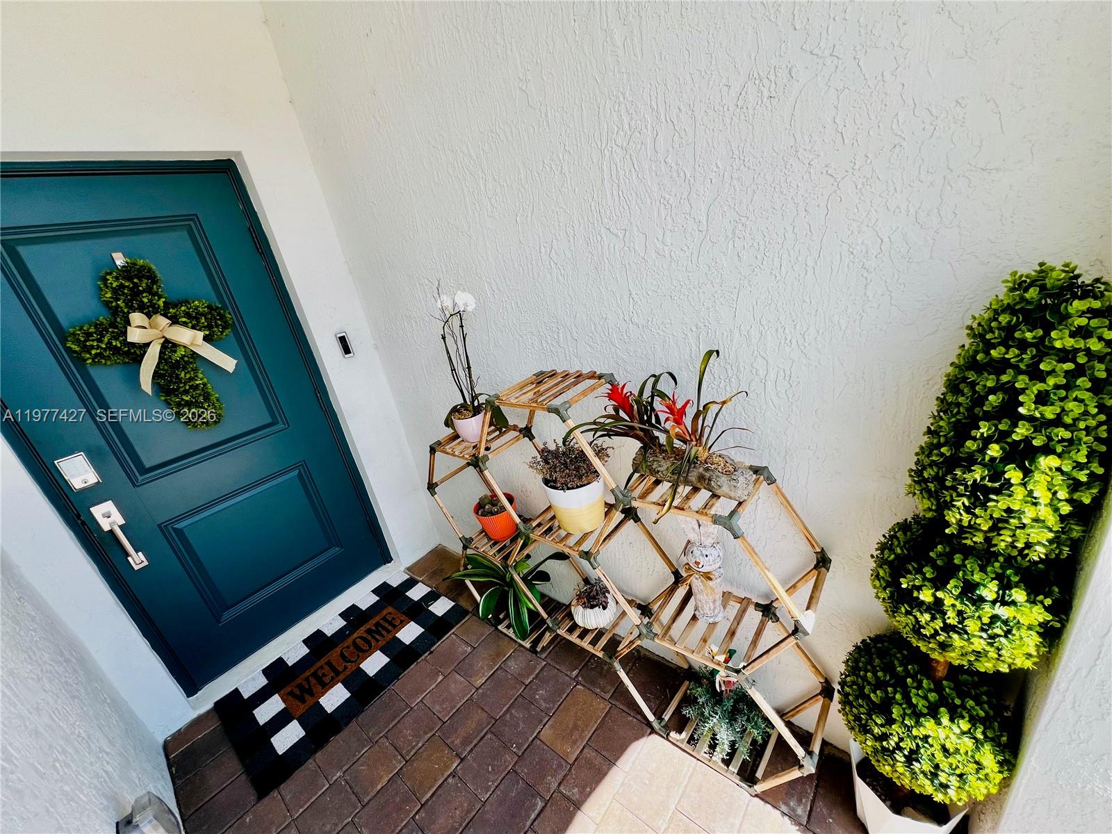 11715 3 / 3 1328 кв.футов $ 2026-03-05 0 Фото