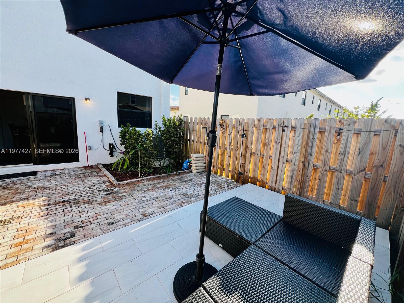 11715 3 / 3 1328 кв.футов $ 2026-03-05 0 Фото