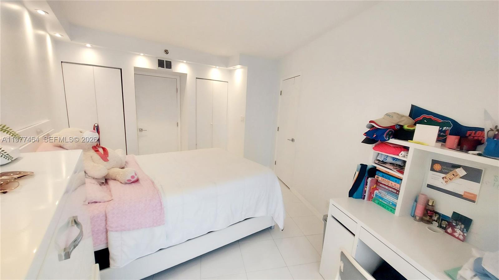 508 2 / 2 1230 sq. ft. $ 2026-05-18 0 Photo