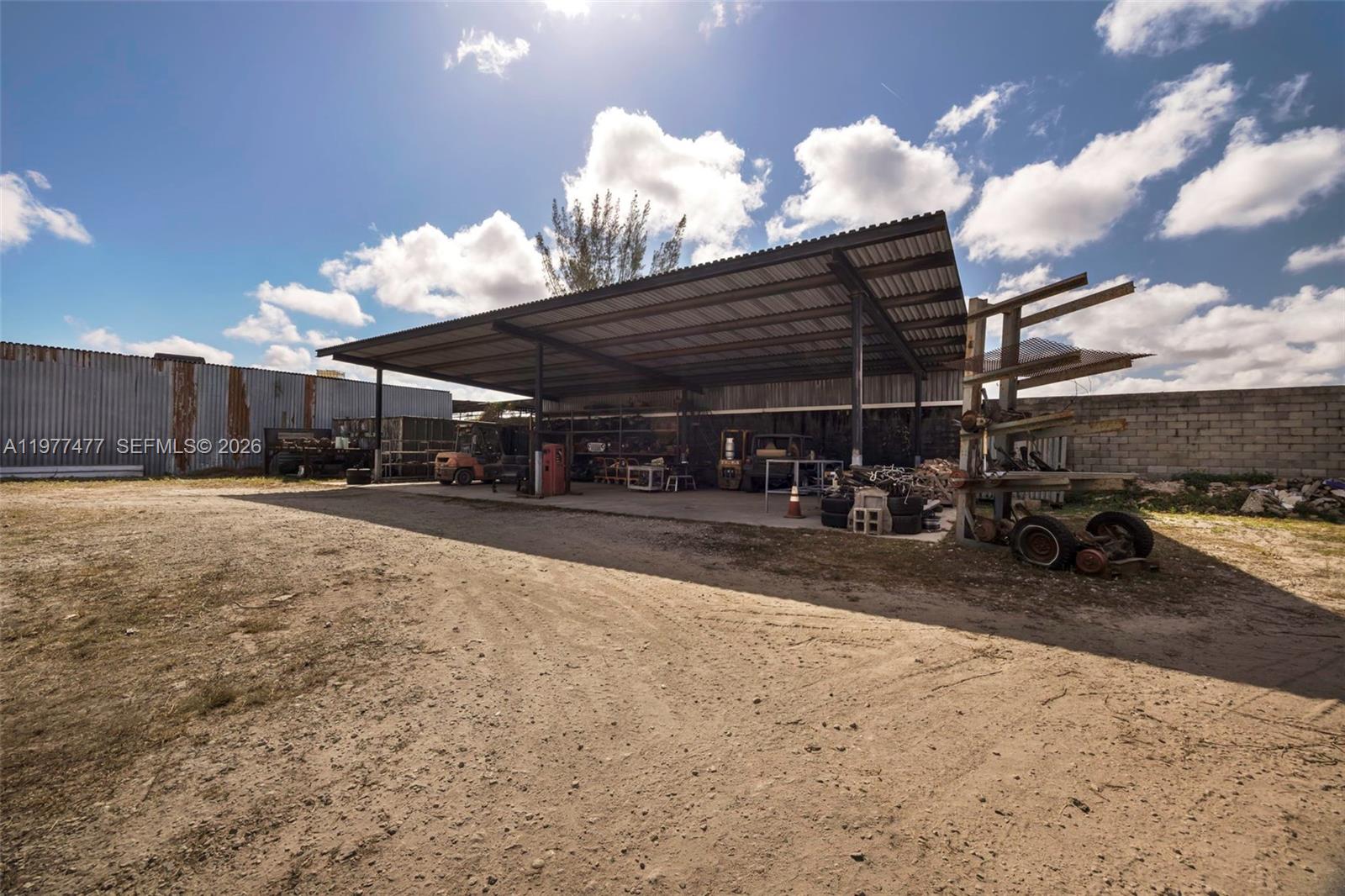 Ver detalles / sq. ft. $ 2026-03-05 0 foto