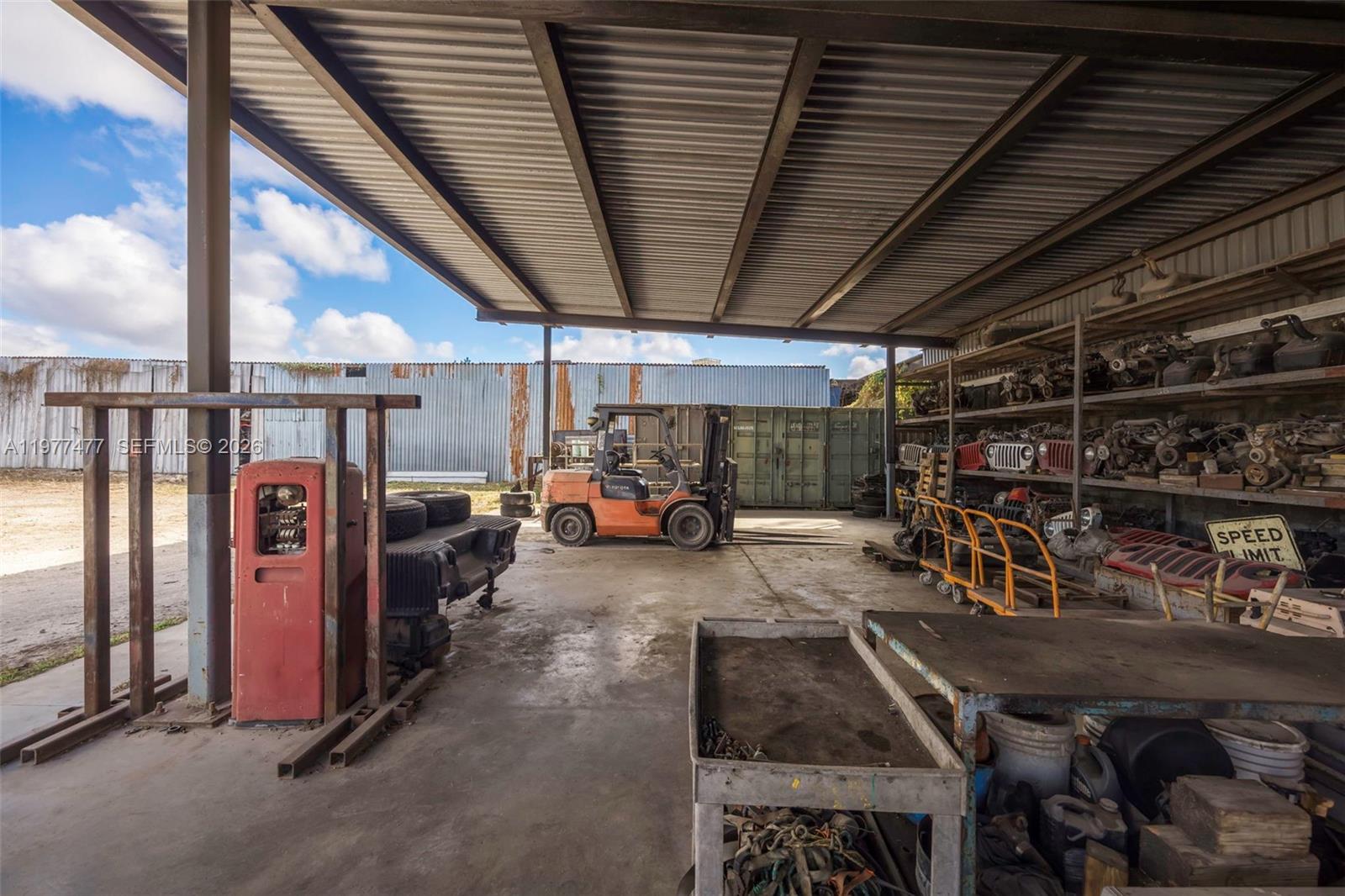 Ver detalles / sq. ft. $ 2026-03-05 0 foto