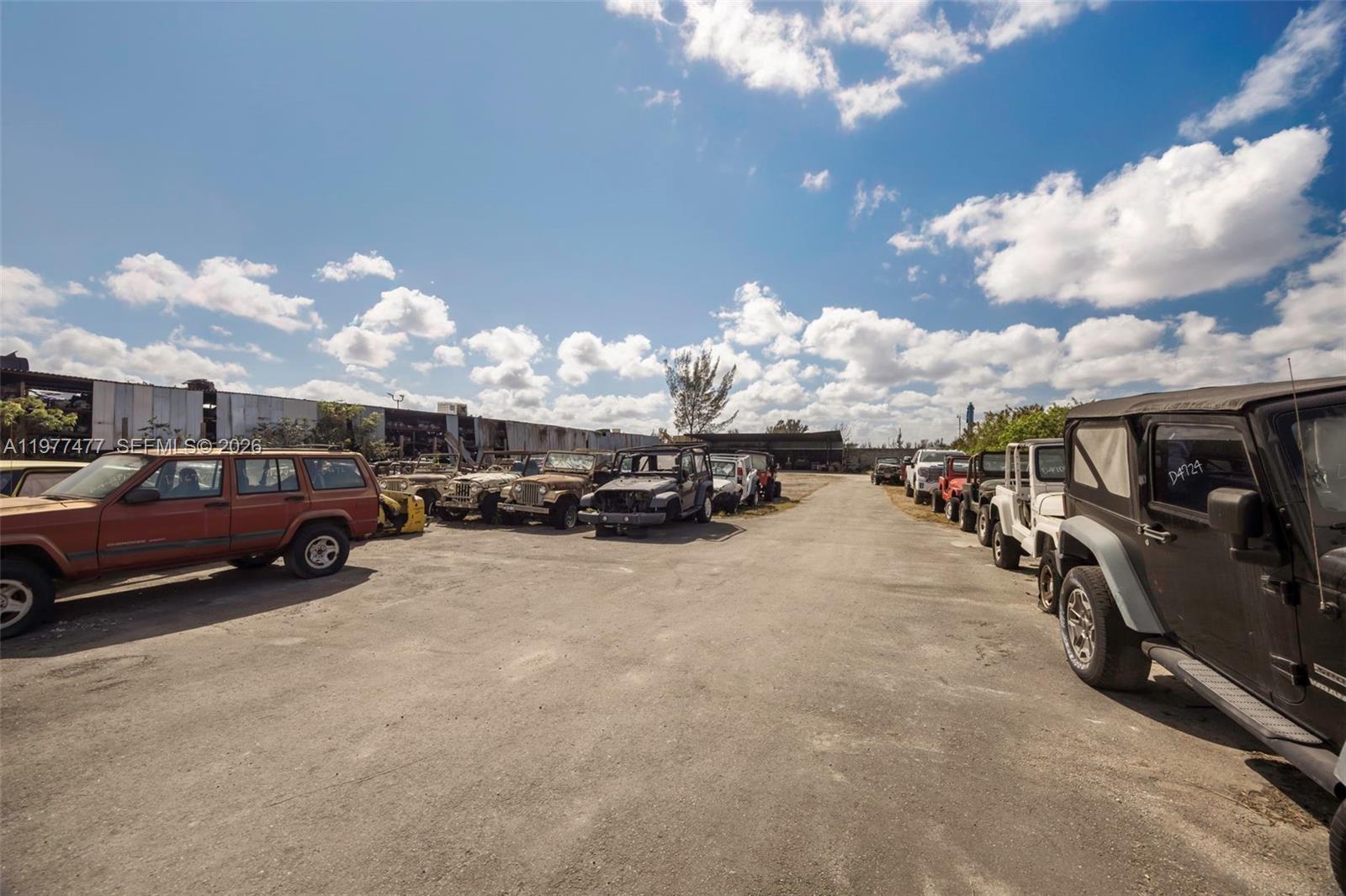 Ver detalles / sq. ft. $ 2026-03-05 0 foto