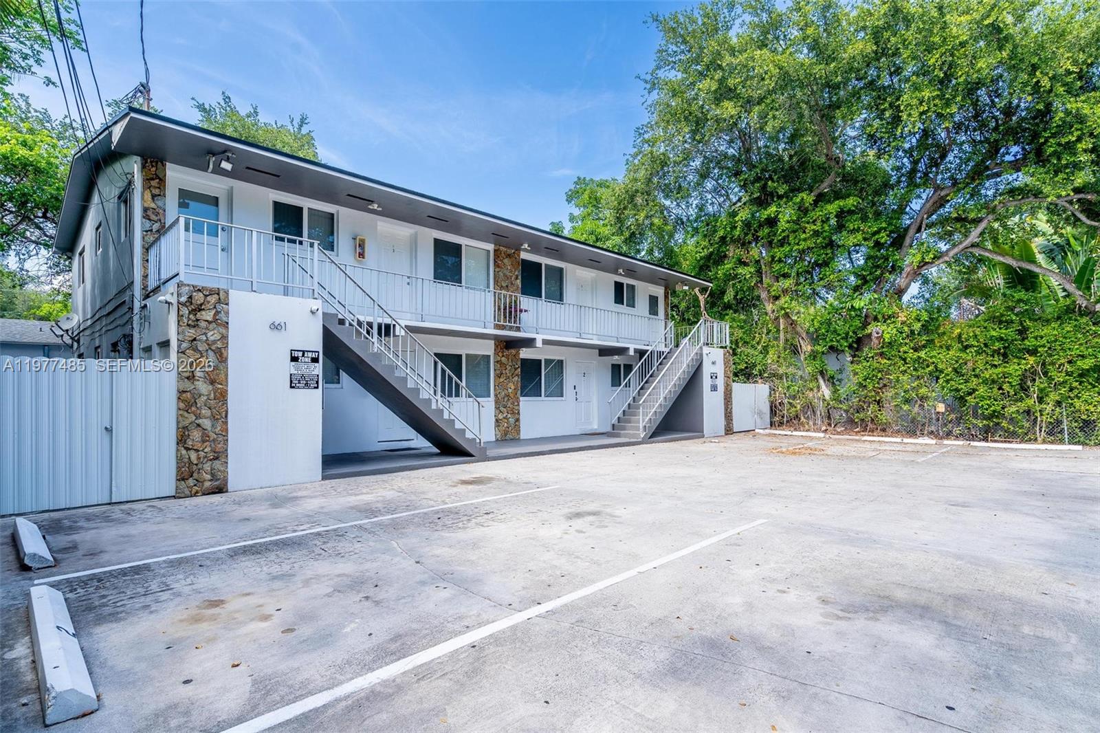   /  3868 sq. ft. $ 2026-03-05 0 foto