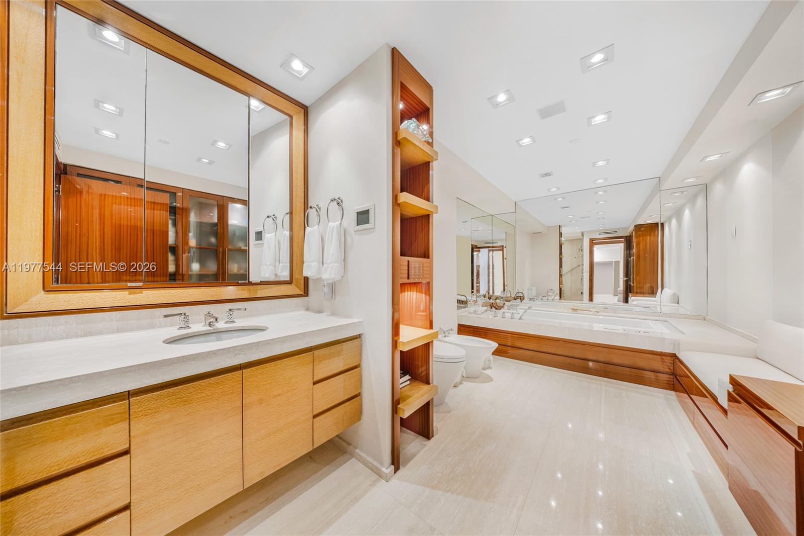 Photo of 19355 Turnberry Way  #23GR, Aventura, Florida, 33180 - 