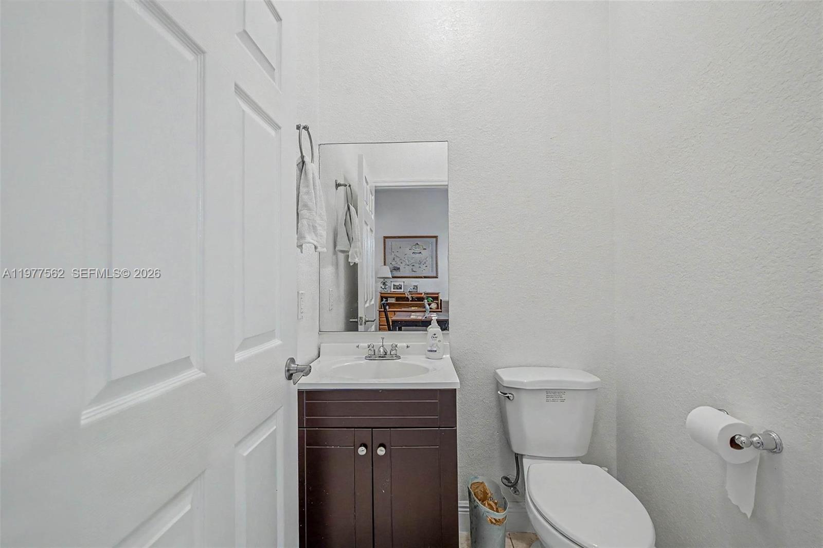 Ver detalles / 3500 sq. ft. $ 2026-07-28 0 foto