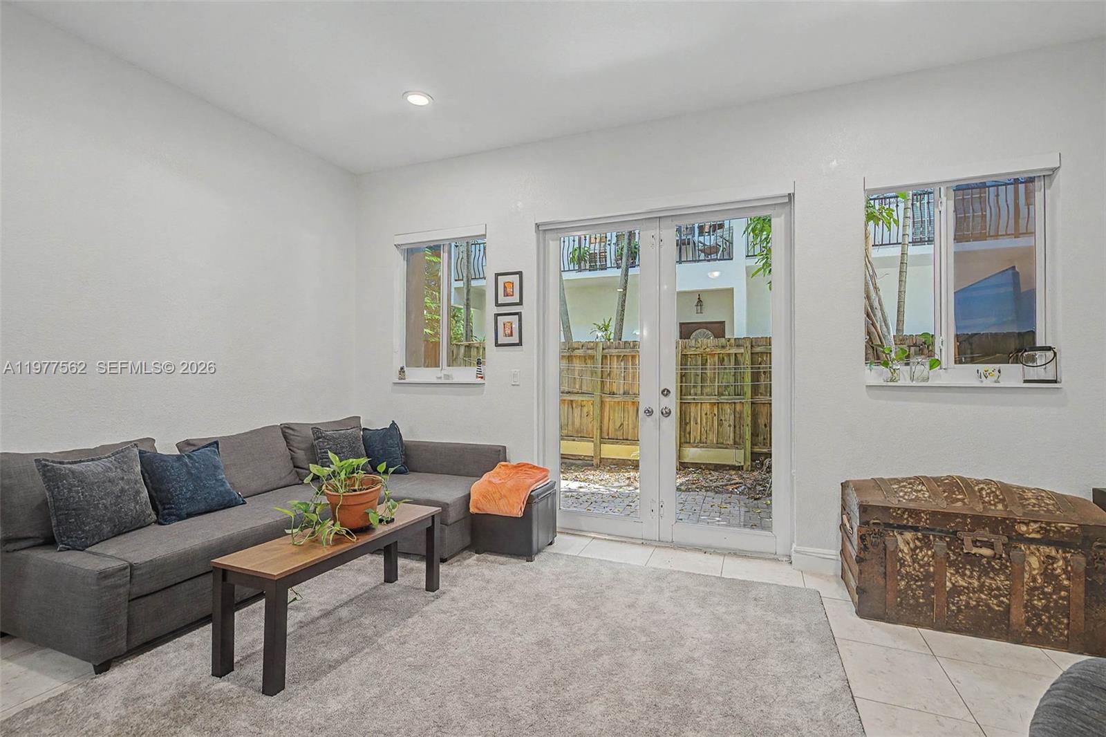 Ver detalles / 3500 sq. ft. $ 2026-07-28 0 foto