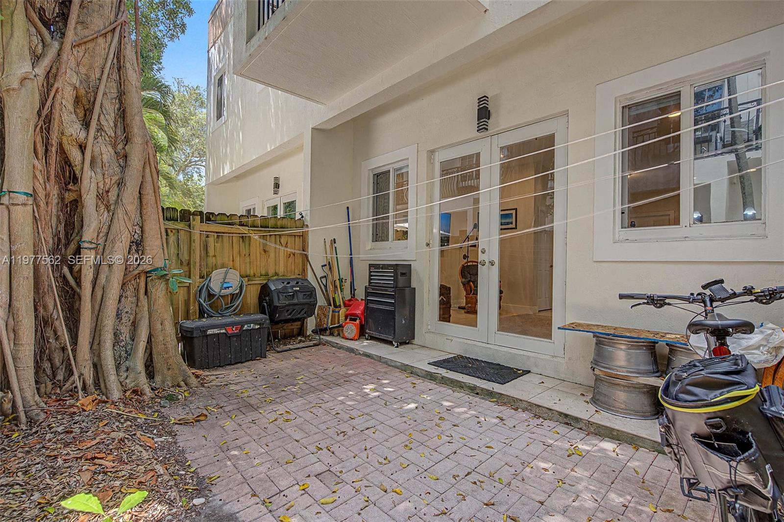 Ver detalles / 3500 sq. ft. $ 2026-07-28 0 foto