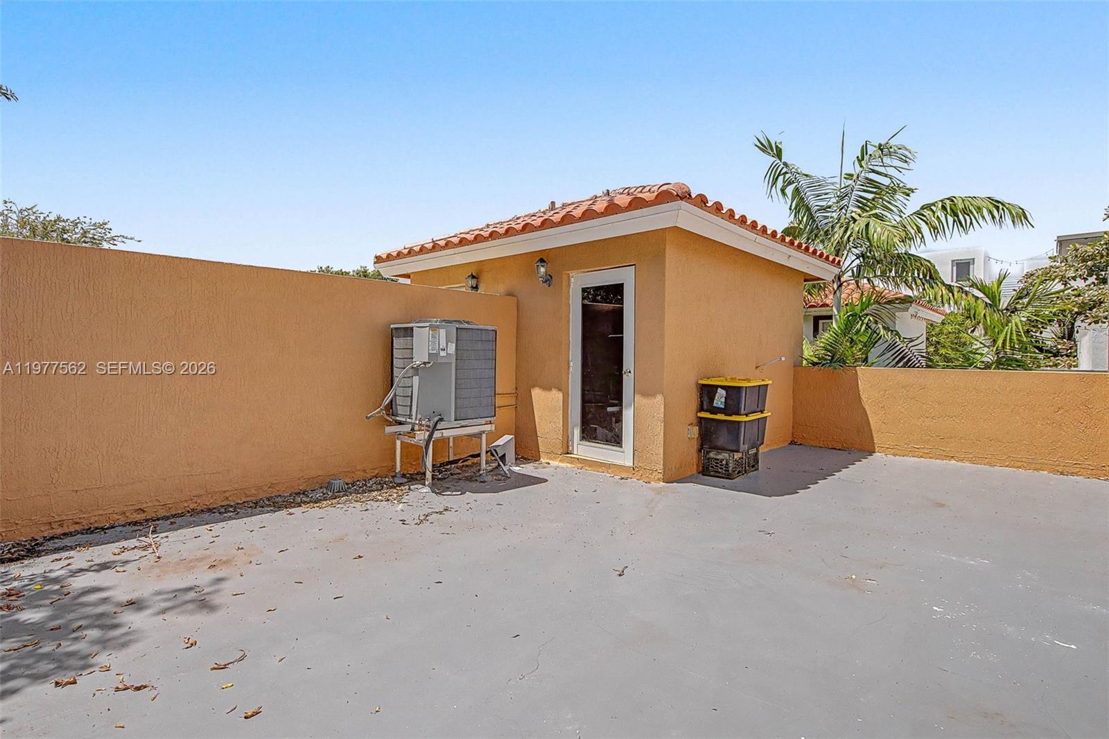 Ver detalles / 3500 sq. ft. $ 2026-07-28 0 foto