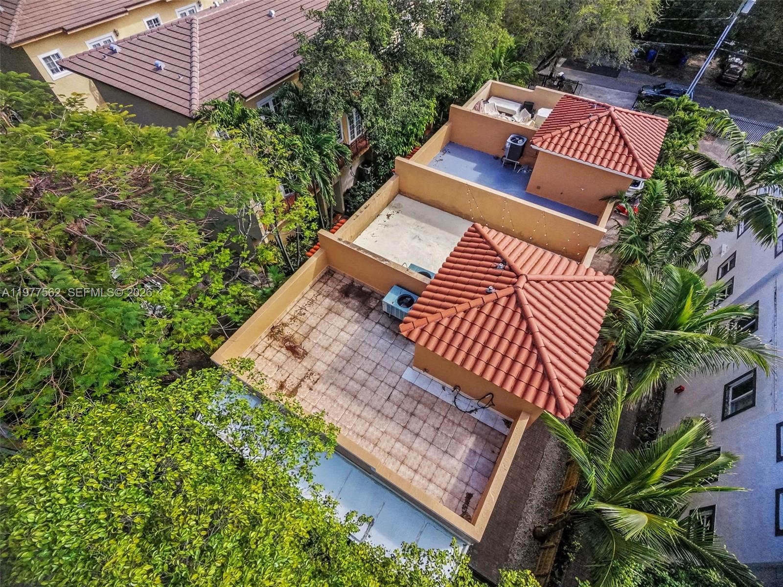 Ver detalles / 3500 sq. ft. $ 2026-07-28 0 foto
