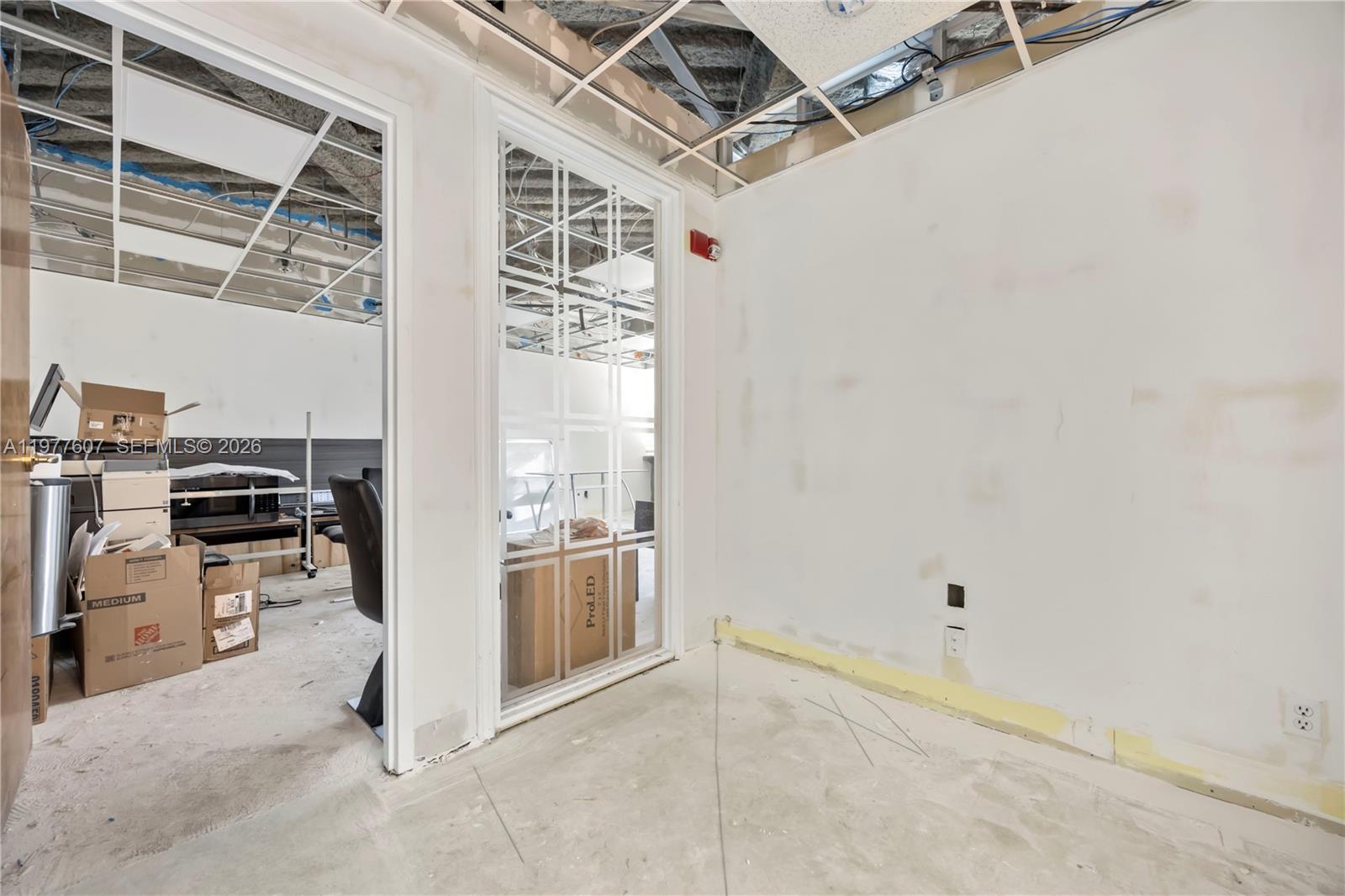 Подробнее 602 / кв.футов $ 2026-03-05 0 Фото