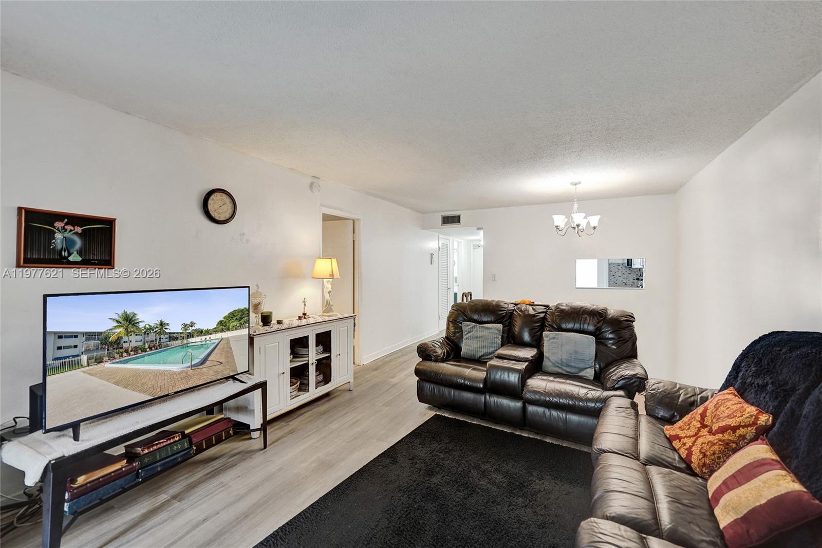 209 1 / 2 775 sq. ft. $ 2026-03-05 0 foto