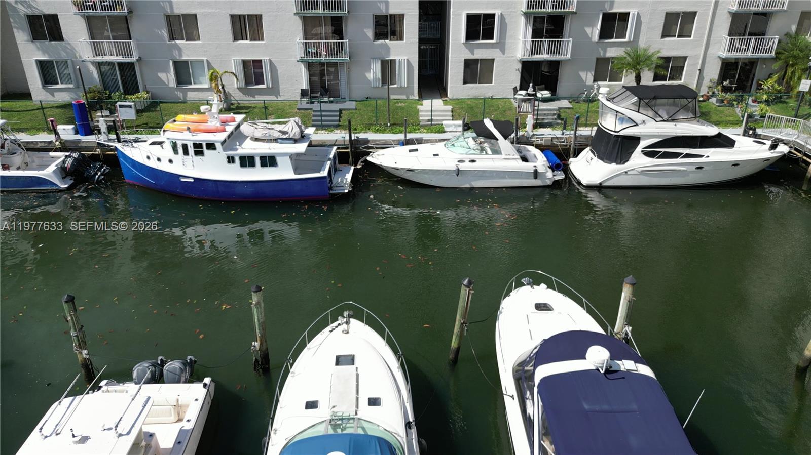   /   кв.футов $ 2026-03-05 0 Фото