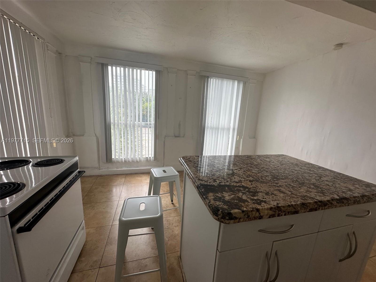   /  3158 кв.футов $ 2026-03-06 0 Фото